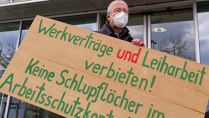 Peter Kossen, Pfarrer und KAB-Vorstandsmitglied, demonstrierte am 16.11.2020 vor der CDU-Zentrale in Berlin.